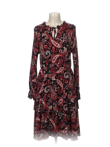 Dorothy Perkins Kısa Elbise %70 İndirimli.