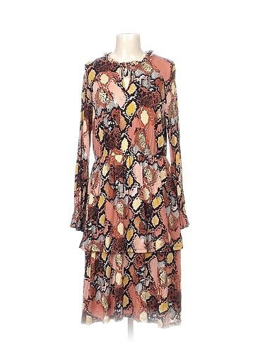 Dorothy Perkins Kısa Elbise %70 İndirimli.