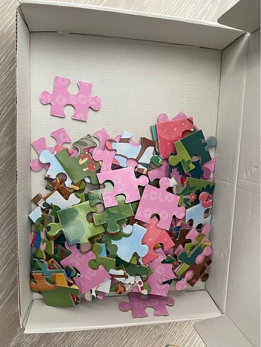 Diğer Puzzle 96 parça