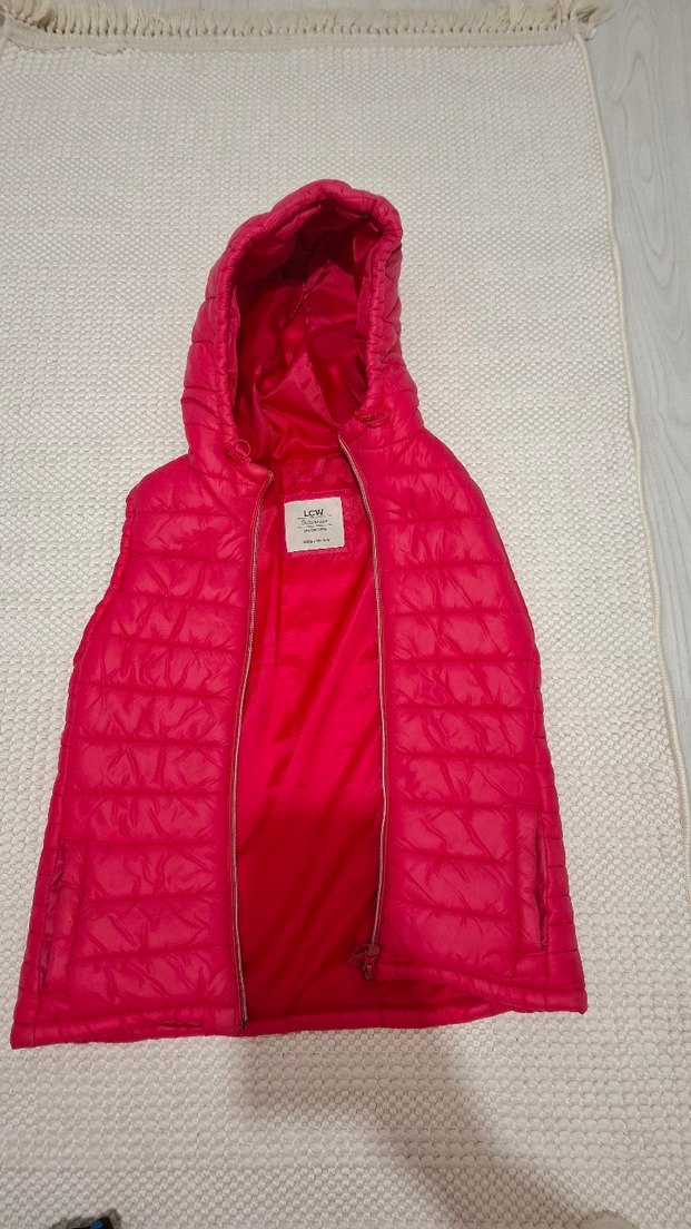 Kırmızı Kapüşonlu Fermuarlı Cocuk Yelek - Görsel 2