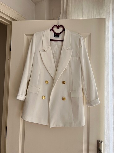 Beyaz blazer ceket