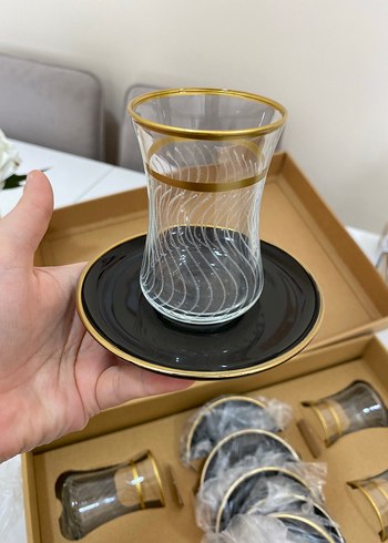 Siyah Altın Detaylı Çay Bardağı Seti