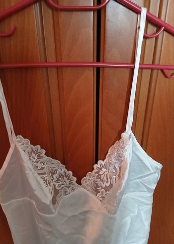 Dantel Detaylı Beyaz Gecelik - Görsel 3