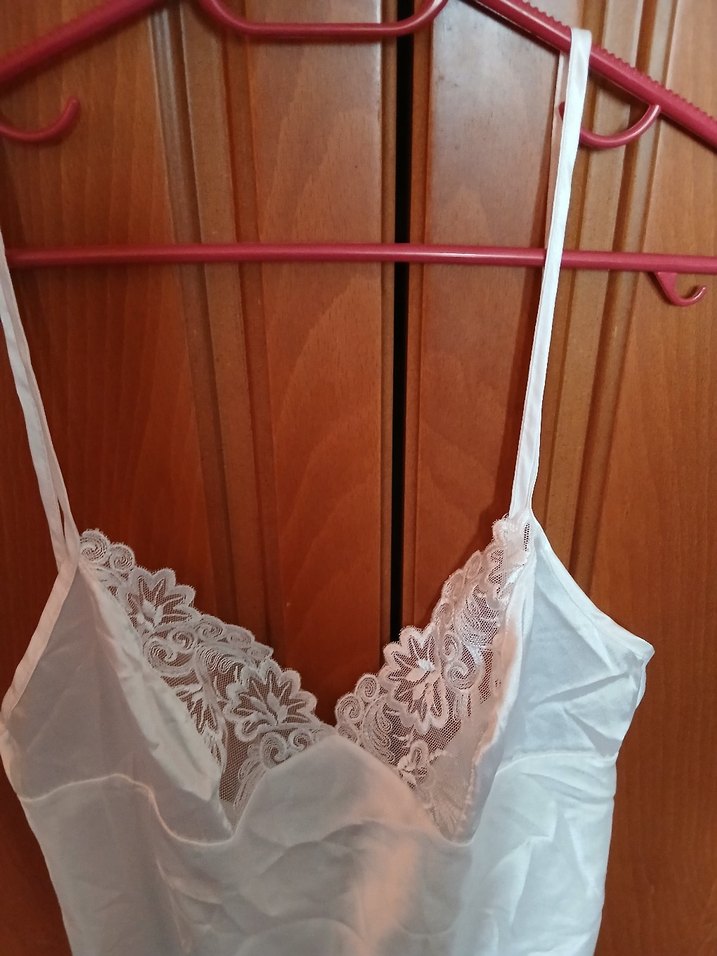 Dantel Detaylı Beyaz Gecelik - Görsel 3