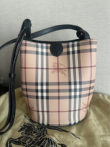 Beden Burberry çanta
