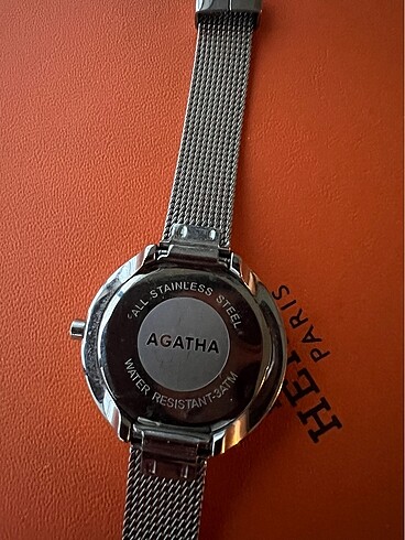  Beden Agatha saat