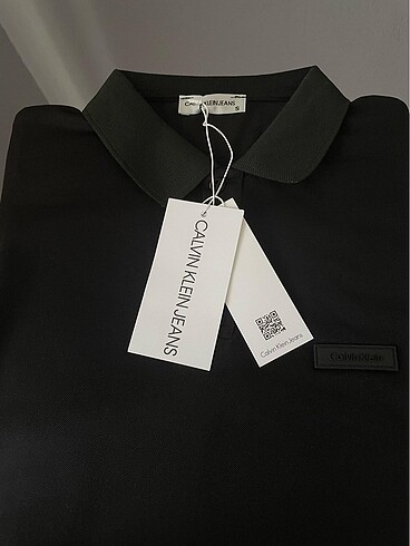 Calvin Klein polo yaka siyah kısa kollu tişört