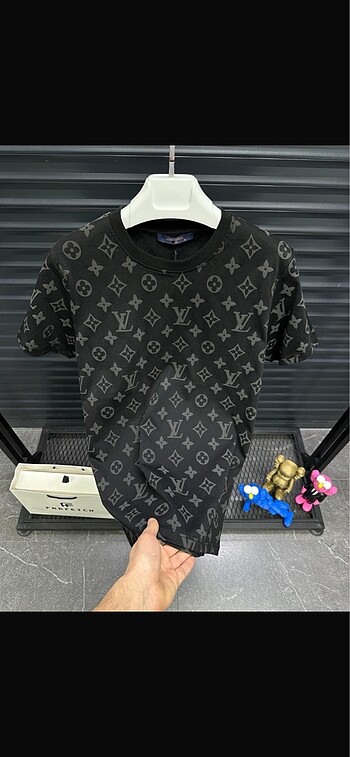 Louis Vuitton siyah basic tişört