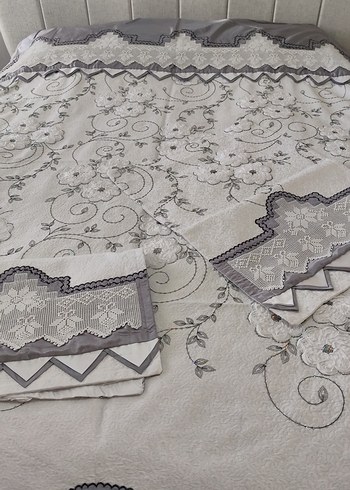 Nakışlı Gri Yatak Örtüsü - Görsel 4