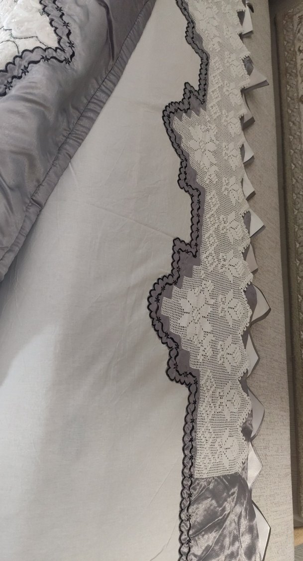 Nakışlı Gri Yatak Örtüsü - Görsel 2