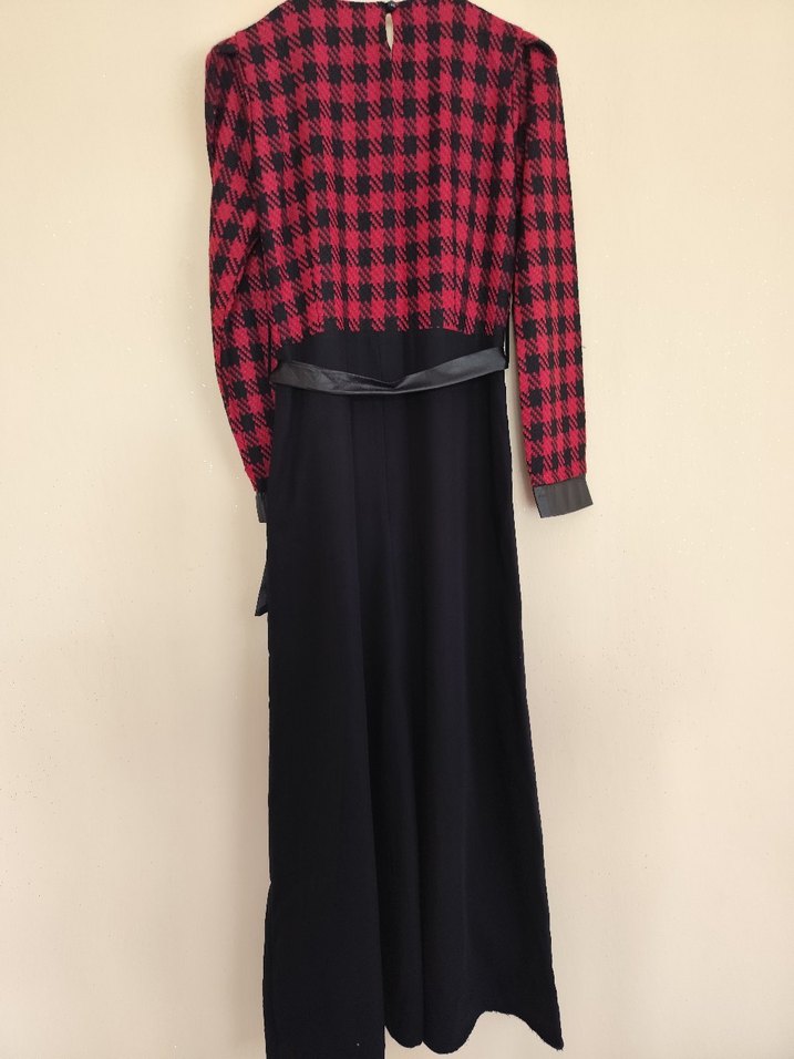 Kemerli Kırmızı Siyah Uzun Kadın Elbise - Görsel 2