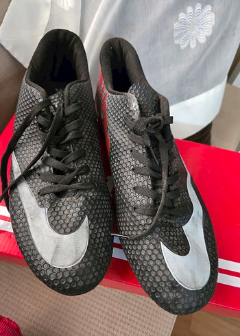 Yılan Desenli Erkek Futbol Ayakkabısı - Kırmızı Gri - Görsel 2