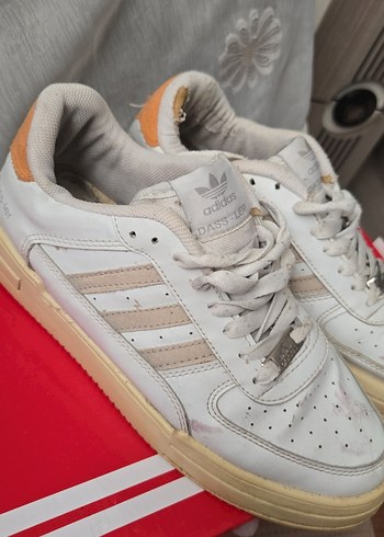 Beyaz Orjinal Adidas Erkek Spor Ayakkabı İhtiyacı olana - Görsel 2