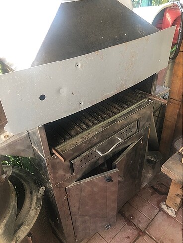 Bahçe tipi mangal dolaplı