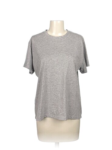 Diğer T-shirt %70 İndirimli.