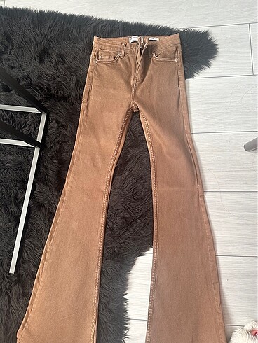 Bershka İspanyol paça jean