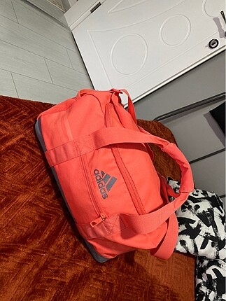 Adidas spor çanta