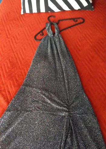 Gri Yılan Desenli Drapeli Uzun Abiye Elbise - Görsel 5