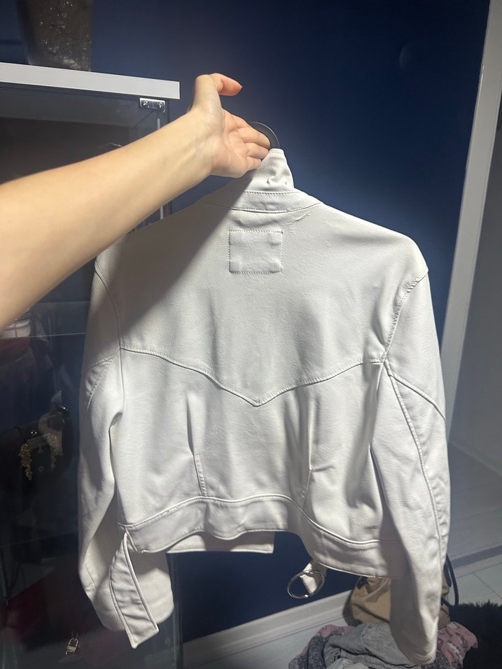 Beyaz Deri Kemerli Kadın Ceket - Görsel 4
