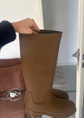 Kahverengi Tokalı Dizüstü Lastik Çizme - Görsel 2