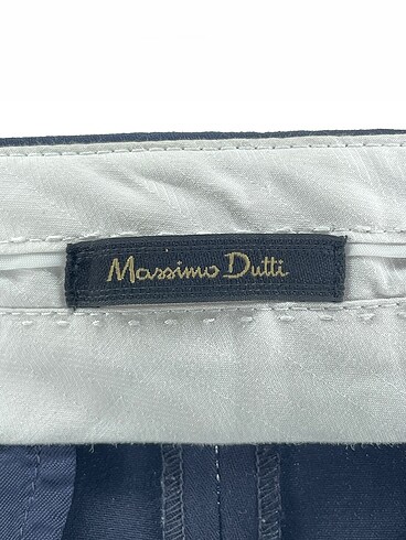 36 Beden lacivert Renk Massimo Dutti Kumaş Pantolon %70 İndirimli.