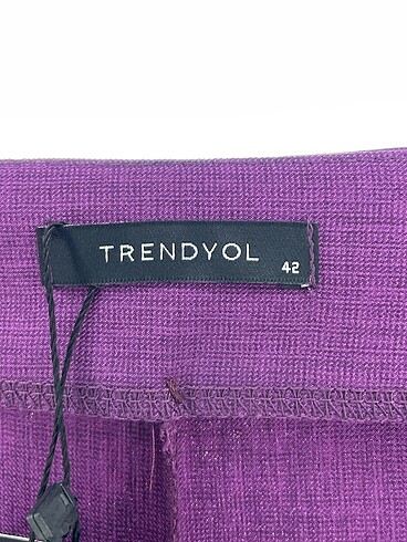 42 Beden mor Renk Trendyol & Milla Kumaş Pantolon %70 İndirimli.