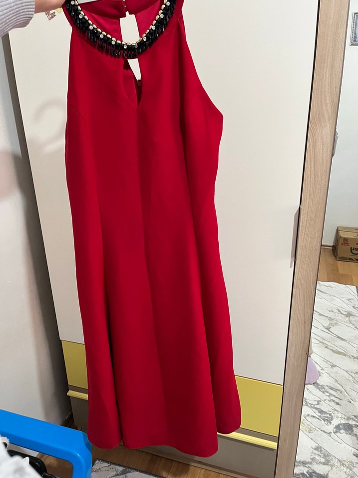 Kırmızı Drapeli Uzun Abiye Elbise - Görsel 3