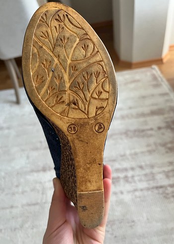 Bohem Tarzı Mavi Nakışlı Dolgu Topuklu Kadın Ayakkabı - Görsel 4