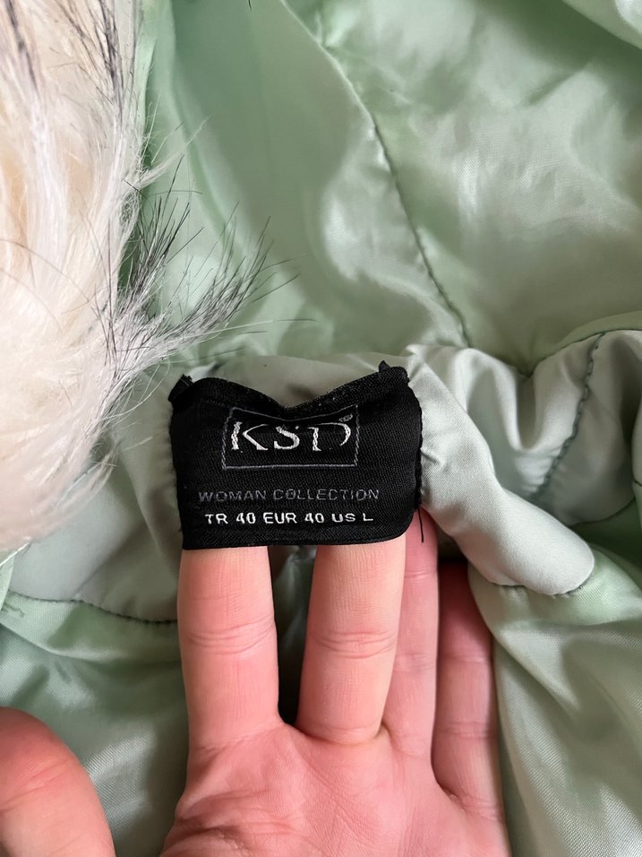 su yeşili Kapüşonlu Kadın Kışlık Mont - Görsel 3