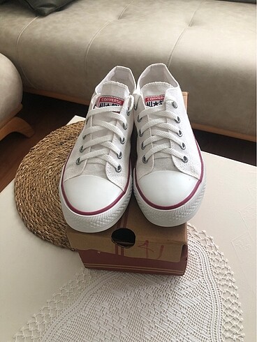 Diğer Converse