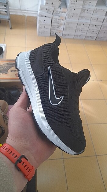 Nike spor modelimiz