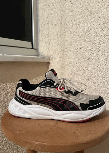 Puma 90s Runner