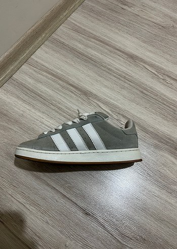 Adidas Campus
