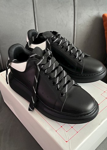 Alexander McQueen ürünü