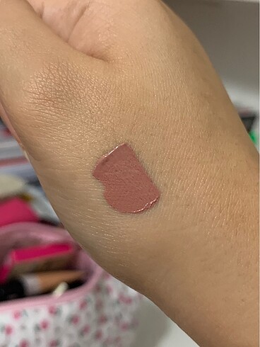 Beden pembe Renk KİKO MATTE LIQUED RUJ 01