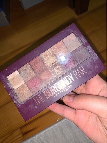NYX Maybelline THE BURGUNDY BAR FAR