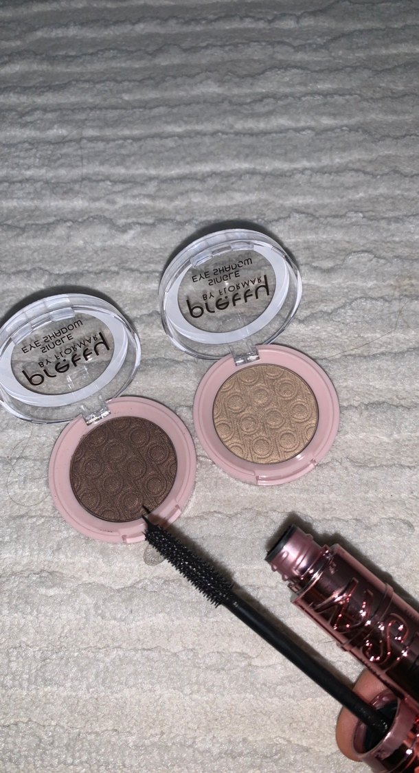 Bej Göz Farı ve Siyah Maskara Seti - Görsel 2