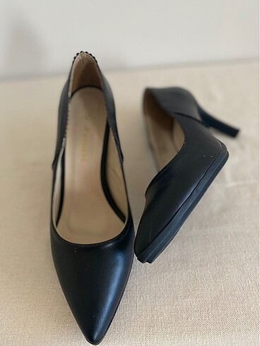 36 Beden siyah Renk Polaris topuklu ayakkabı