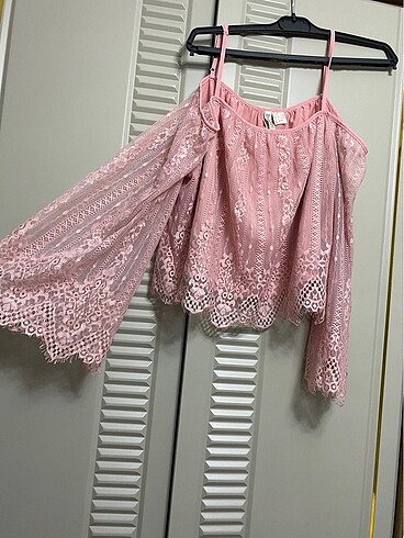 H&M dantelli crop bluz - Görsel 3