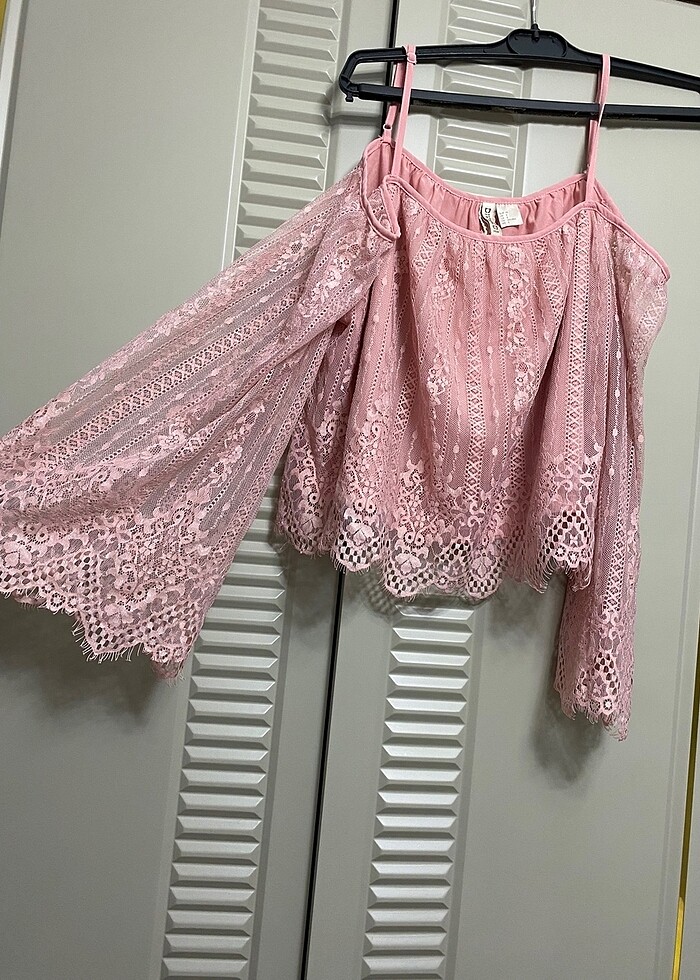 H&M dantelli crop bluz - Görsel 3