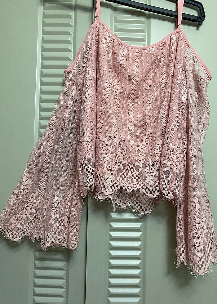 H&M dantelli crop bluz - Görsel 5