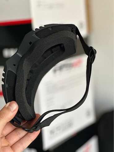 SIFIR PAKETLİ KAYAK GÖZLÜĞÜ STANDART BEDEN AYARLI KOYU CAM - Görsel 9