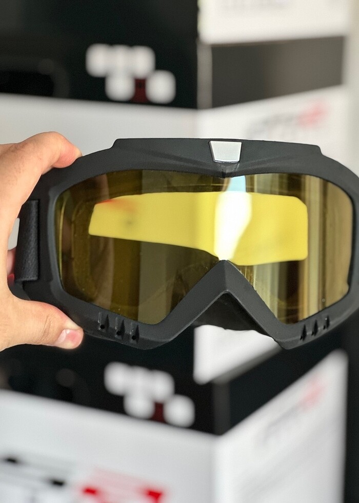 SIFIR PAKETLİ KAYAK GÖZLÜĞÜ STANDART BEDEN AYARLI KOYU CAM - Görsel 4