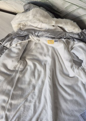 Chicco marka Gri Kürklü Kız Çocuk Montu - Görsel 5