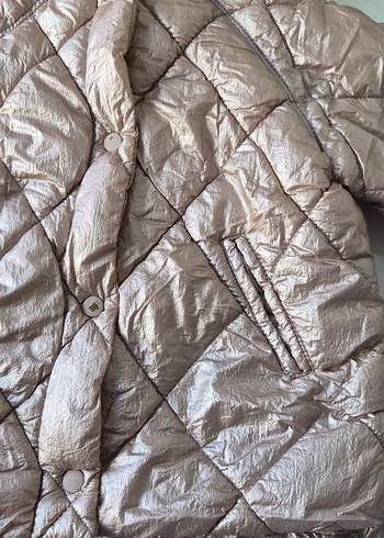 Parlak Pembe Kapüşonlu Kız Mont - Görsel 2