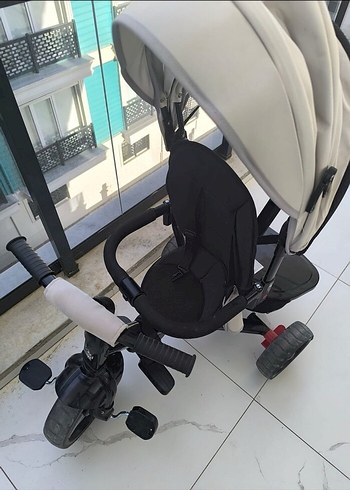 Diğer Gri Siyah Güneşlikli Çocuk Üç Tekerlekli Bisiklet