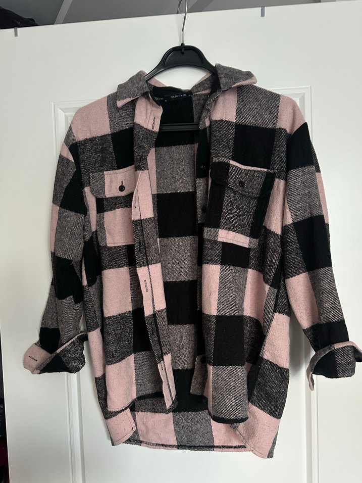 Düğmeli Pembe Siyah Ekose Kadın Gömlek - Görsel 3