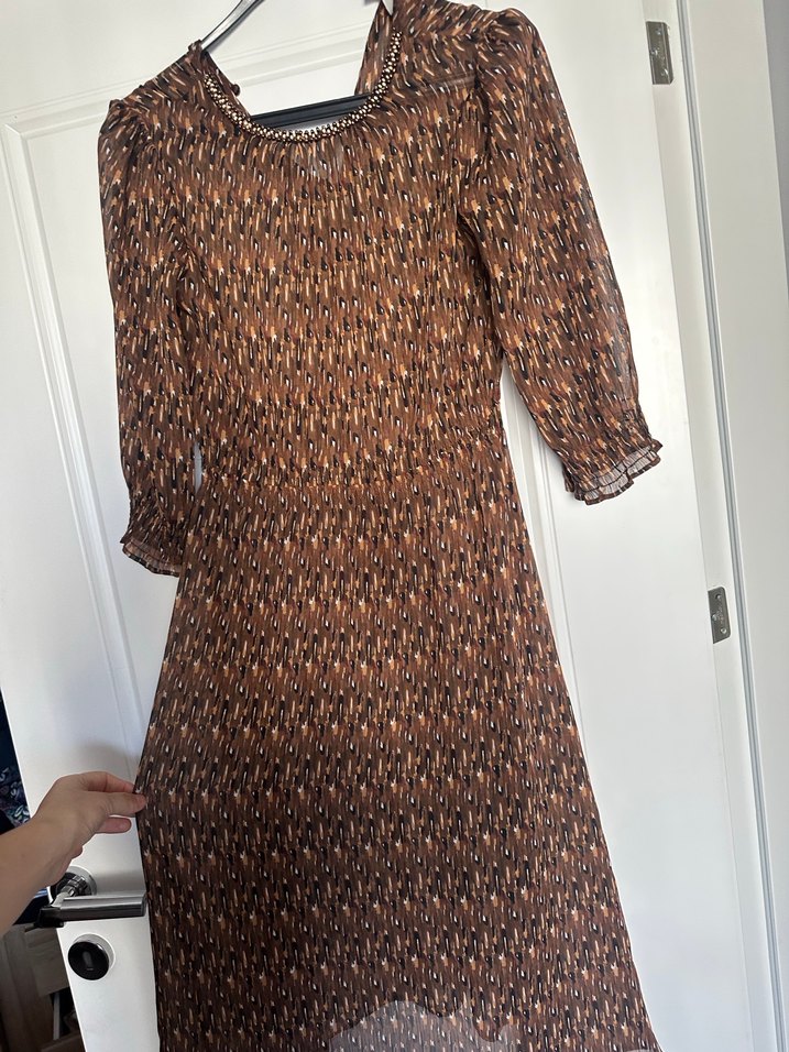 Bohem Midi Elbise, Yılan Desenli, Pilili, V Yakalı - Görsel 3