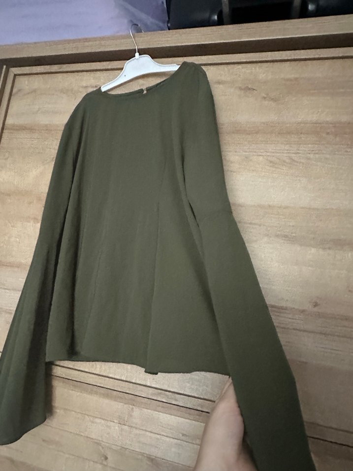 Kollar uzun İspanyol paça bluz - Görsel 4