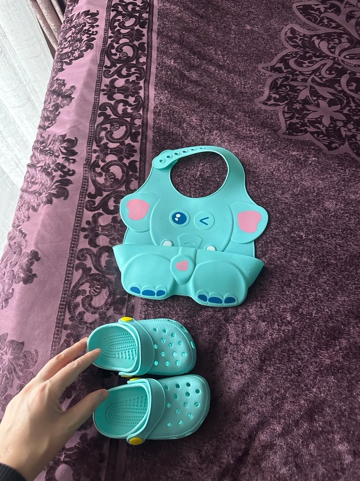 Fil Desenli Mavi Bebek Önlüğü ve Ayakkabısı - Görsel 2